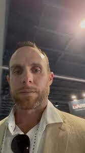 Jesse Meadors's Instagram, Twitter & Facebook