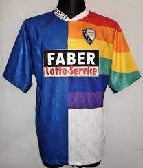 Die markante optik des ruhrstadions ist seit jeher landesweit bekannt. Vfl Bochum Away Football Shirt 1997 1999 Sponsored By Faber Lotto