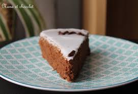 Dessert végétarien gâteau gâteau au chocolat 100% chocolat. Gateau Au Chocolat Moelleux Et Facile Pour Halloween Nana Et Chocolat