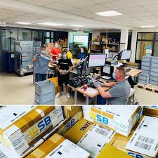 Wir Geben Vollgas Und Das Jeden Tag Aufs Neue Besonders Nach Wochenenden Schnuren Wir Hunderte Von Paketen Um Euch Mit Unser In 2020 Technology Gym Travel