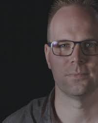 Wat is er gedaan met het geld van de doneeractie van Dirk Baron?