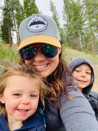 How do I order streamers from the creator?