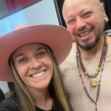 Melissa Ormiston's Instagram, Twitter & Facebook