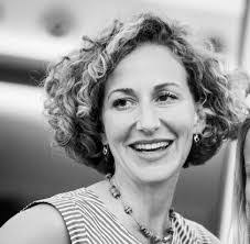 Ellen Barber's Instagram, Twitter & Facebook