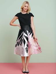 Und wir lieben sie, unsere heine kundin! Ja Wir Wollen Kleider Fur Die Braut Und Die Gaste Styles Stories Der Lifestyle Living Blog Von Heine