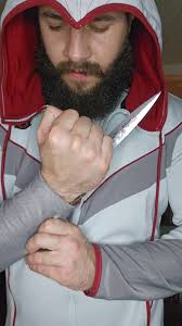 Yea, I'm a dork. But you gotta admit, this new Assassin's Creed gym 'fit  from @superxapparel is pretty badass!