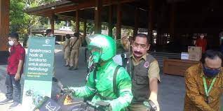 Maybe you would like to learn more about one of these? Cerita Ojek Online Asal Bekasi Pindah Narik Ke Jakarta Cari Orderan Penumpang Merdeka Com