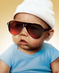 This may hands down be the coolest thing that's ever happened to me. I  accidentally dressed as baby Carlos, the son of a stripper in The Hangover.  The color of the shirt?