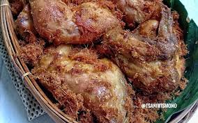 Selain, menu hidangan untuk dimakan ditempat, ayam maestro juga. 5 Resep Ayam Goreng Lengkuas Terenak Dimasak Pakai Rempah Bikin Ketagihan