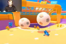 Aguero's late winner saw man city whip the championship away from underneath manchester united's nose with nanoseconds of the campaign remaining, and the accompanying apoplectic yowling from sky. Video Martin Tyler Commentary Dubbed Over Aguero Playing Fall Guys