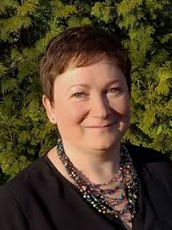 Anna Benko's Instagram, Twitter & Facebook