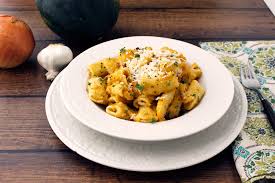 Acorn Squash Rigatoni Alfredo Recipe Acorn Squash Farm Fresh Recipes Recipes