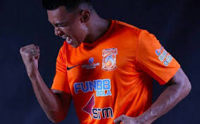 Adapun kategori jersey pbfc yakni authentic jersey, replika version dan stadium version. Borneo Fc Disupport Oleh Apparel Ternama Kampiun Id