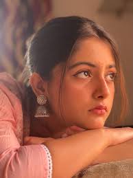 Hii My name is Nansh I am 19 years I read in class 12 I am indian I need a  boyfriend 🥰