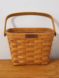There is also a book called the bentley guide that shows pictures of the baskets and gives details about dimensions, colors and prices. Pin By Heather Lindsey On Baskets Crates Pails Basket Longaberger Basket Dresden