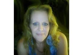 Lana Collins's Instagram, Twitter & Facebook