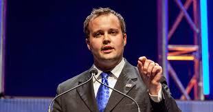 Federal law enforcement sources tell tmz. Josh Duggar Of Tlc S 19 Kids And Counting Indicted On Child Pornography Charges