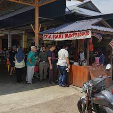 Sesiapa yg berminat nk rasa bley wsap di +60168325654 #dagingsalaicikyah. Makan Itik Salai Masthar Di Bandar Baru Bangi Hans