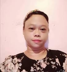 Miel Pangilinan, the daughter of Sharon Cuneta and Kiko Pangilinan, looked  fabulous and pretty in her pink satin gown, who recently attended her prom.  The proud mom shared that she is also