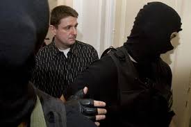 Jun 06, 2021 · rövid idő alatt másodjára okozott balhét a börtönben a sokáig mintarabnak számító móri mészáros, weiszdorn róbert: Megdobbento Reszletek A Mori Meszarlasrol