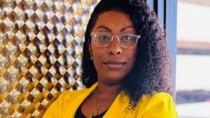 Rosalie Peck's Instagram, Twitter & Facebook