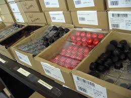 Schakolad chocolate factory is the internationally acclaimed brand for fresh, handmade european style chocolates. Somewhere In The Middle Lunch At The Neuhaus Chocolate Outlet