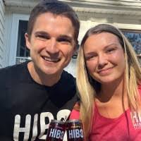 Amber Oetting's Instagram, Twitter & Facebook