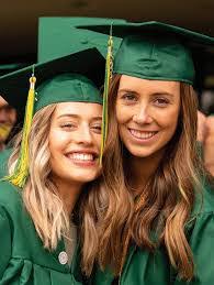 Julia Petrin's Instagram, Twitter & Facebook