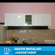 Lemari yang dibuat dari bahan alumunium cenderung dijual dengan harga yang lebih miring jika dibandingkan dengan lemari dapur yang terbuat dari kayu. Jual Rak Piring Lemari Dapur Gantung Kitchenset Atas 5 Pintu Uk 197 Cm Terbaru Juli 2021 Blibli