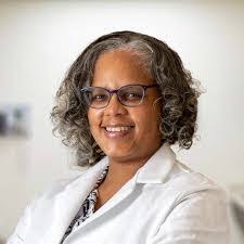 Stephanie Burchett's Instagram, Twitter & Facebook