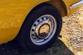 Image result for Giallo 1969 Alfa-Romeo