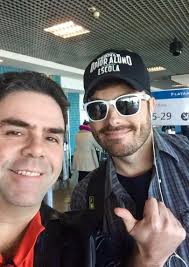 Vamos pedir uma entrevista do Kim no...