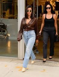 Travis barker and girlfriend kourtney kardashian continued their pda tour, this time on a boat in utah. 900 Kourtney Kardashian Ideas In 2021 Kourtney Kardashian Kourtney Kardashian