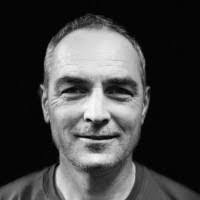 Rob Bacon's Instagram, Twitter & Facebook