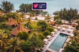 A game match of 10 minutes is played on a remote island where you are pitted against 50 other players who are also seeking survival. Desa Dunia Beda Resort Gili Trawangan Updated 2021 Prices