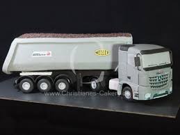 In Anlehnung An Einen Arocs Mercedes Lkw Torte Mit Meiller Kipper 3d Torte Sattelschlepper Lkw Motivtorte Mercedes Truck Motivtorten Lkw 3d Kuchen Torten