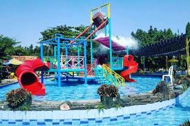 Tempat ini mereka sehingga tidak perlu keluar kota untuk menghabiskan masa liburan. Zatobay Waterboom Harga Tiket Masuk Spot Terbaru 2021