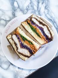 Comme Une Envie De Rejoindre Le Sando Club Et Ses Irresis Cuisine De Rue Idee Sushi Cuisine Food