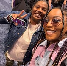 It's been a while since I've been to NAMM. Definitely was nice seeing and  meeting these wonderful PEOPLE. Didn't realize how short I was standing  next to @queendrumsofficial & @thepocketqueen 😭😂 Also,