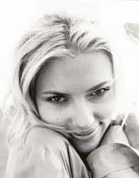 Touch device users, explore by touch or with swipe gestures. Scarlett Johansson Is The Sexiest Woman Alive Scarlett Johansson Gallery