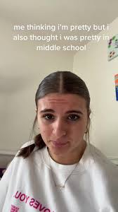 Bella Mullen's Stunning Green Screen Photo