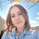 Jasmine Lorenz's Instagram, Twitter & Facebook