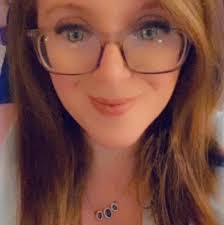 Sara Casella's Instagram, Twitter & Facebook