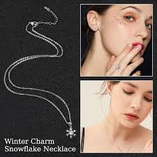 Adramata 4 Stück Weihnachten Schmuck Set Damen, Schneeflocke Kette CZ  Schneeflocke Ohrringe Verstellbarer Schneeflockenring, Schneeflocke Schmuck  Set als Geschenk Zum Weihnachten : Amazon.de: Fashion