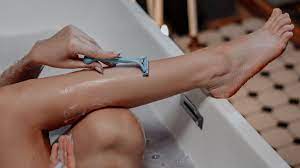 Badewannespielzeug rasieren in der badewanne alex 52606151. Beine Rasieren Diesen Fehler Macht Jede Frau Beim Rasieren