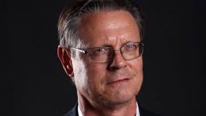 Two lawmakers chide Abbott to embrace ethics reform