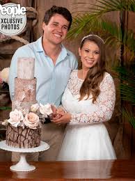 Bindi said that she'll try her best to honor steve irwin on her wedding day, to make it feel like he's there during her special day. Bindi Irwin S Wedding Dress Details People Com