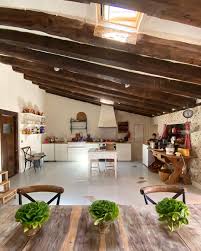 Allí permanecería cerca de dos años, tras los cuales inició una nueva etapa de su formación en londres. 12 5 Mil Me Gusta 126 Comentarios Samantha Vallejo Nagera Samyspain En Instagram Me Encanta Una Cocina Bien Ilumi En 2020 Decoracion De Unas Luz Natural Luces