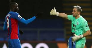 The game that will take place on 13 december в 17:15 in the stadium selhurst park, will be refereed by kevin friend. 7br Ua3ns5omum