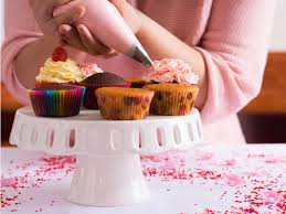 To decorate the top, use the same technique, working your way from the. 25 Best Baking Classes In Sharjah 2020